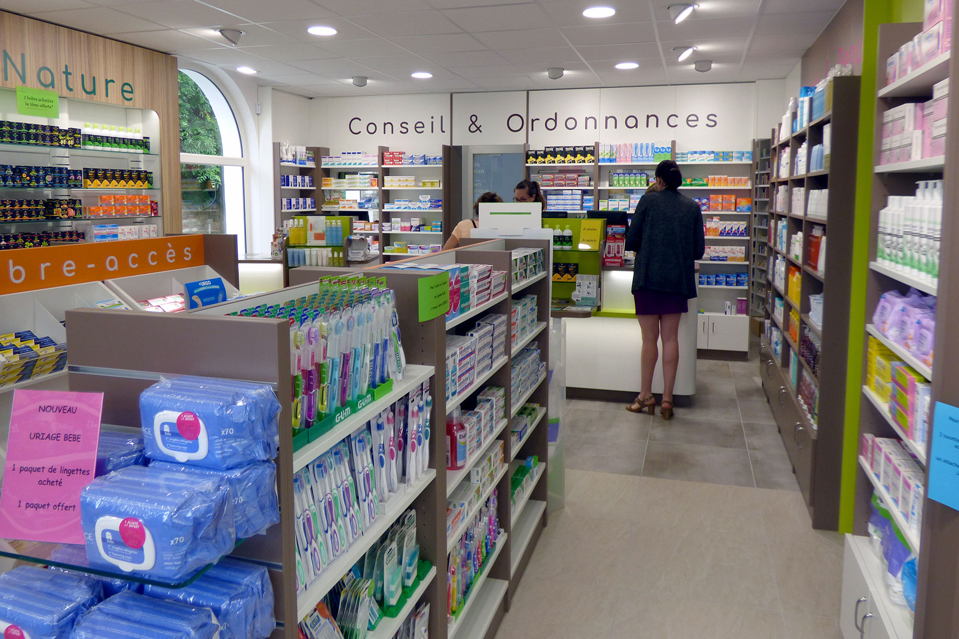 relooking-pharmacie-saint-hilaire-des-loges