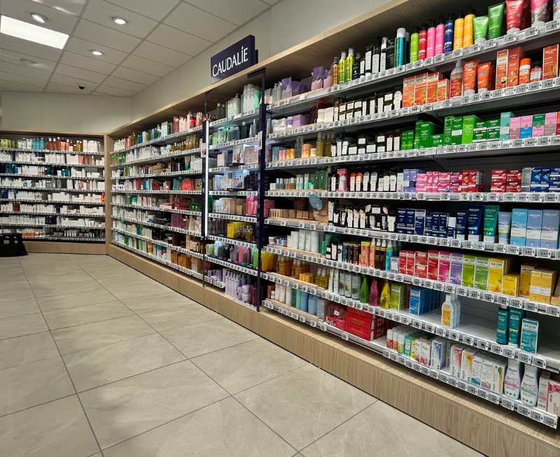 Agencement de pharmacie
