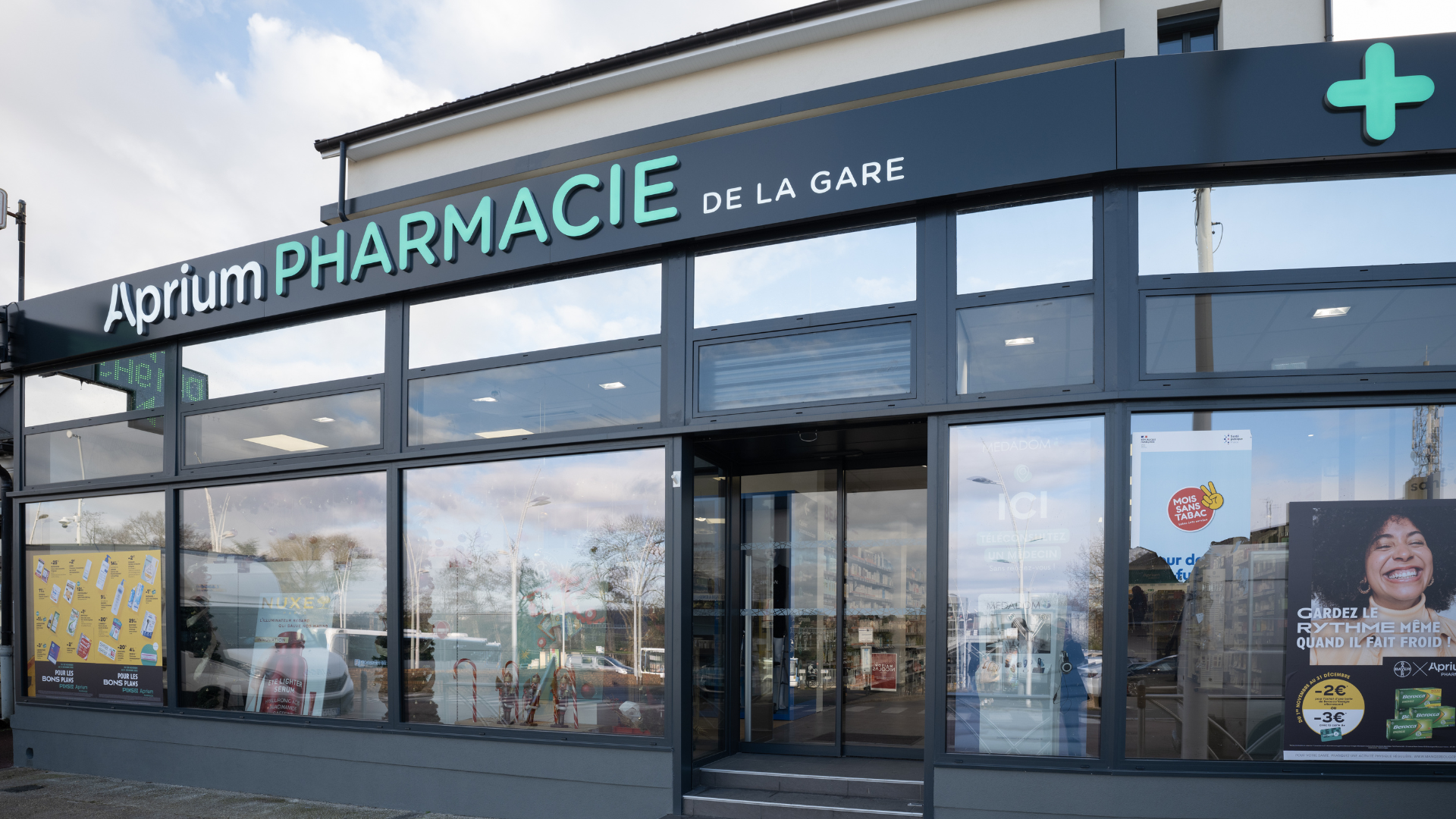 Agencement pharmacie : la transformation de la Pharmacie de la Gare à Sainte-Geneviève-des-Bois