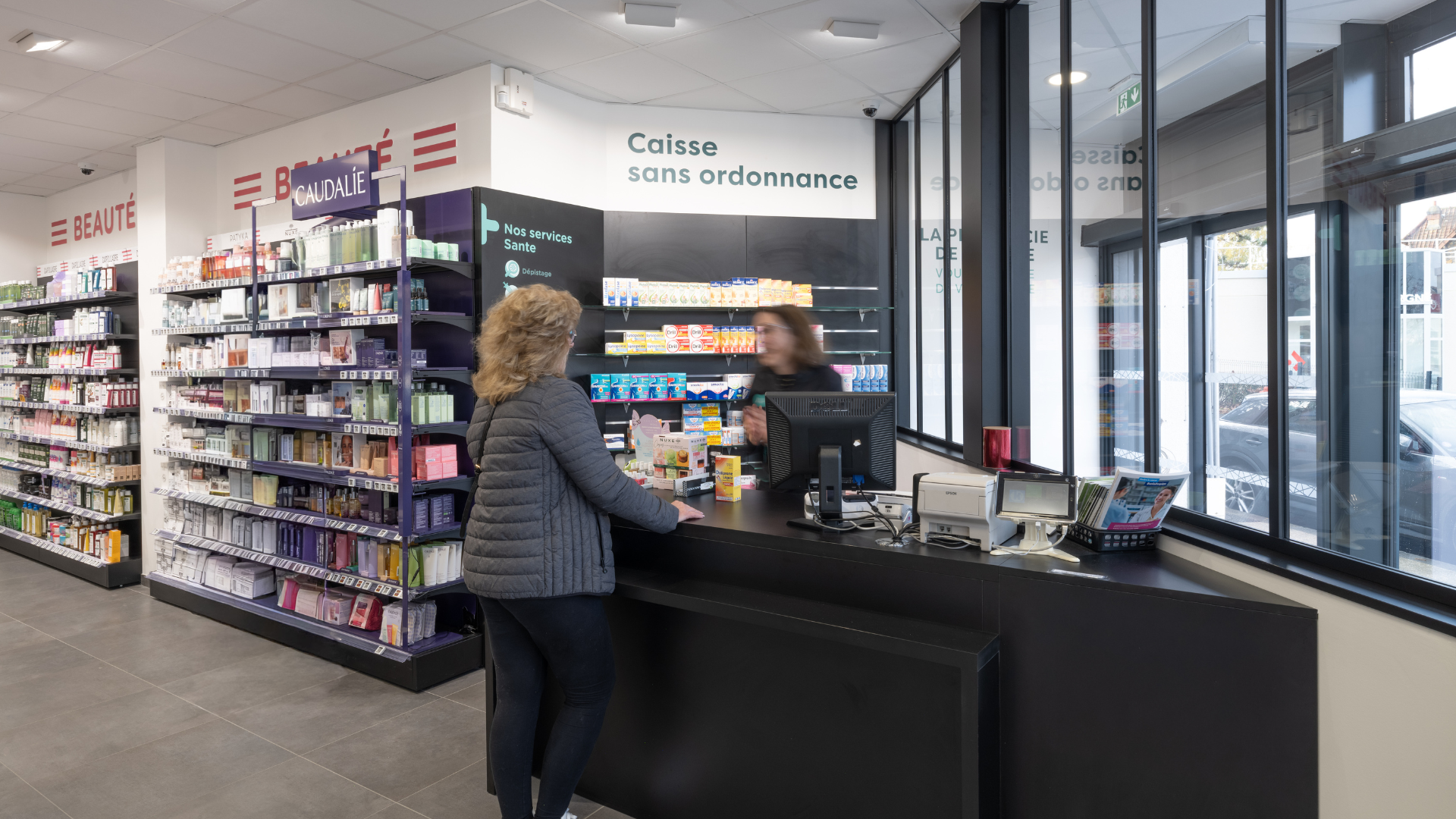 Agencement pharmacie : la transformation de la Pharmacie de la Gare à Sainte-Geneviève-des-Bois